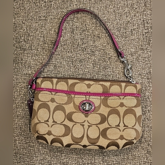 Coach  Wrislet - Picture 4 of 5